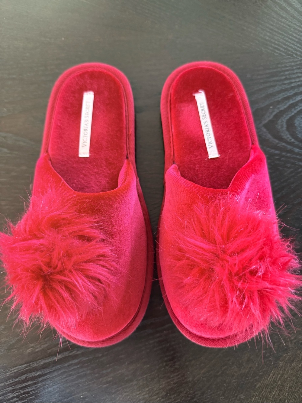 Victoria's Secret Red Plush Pom-Pom Women's Slippers Size Small